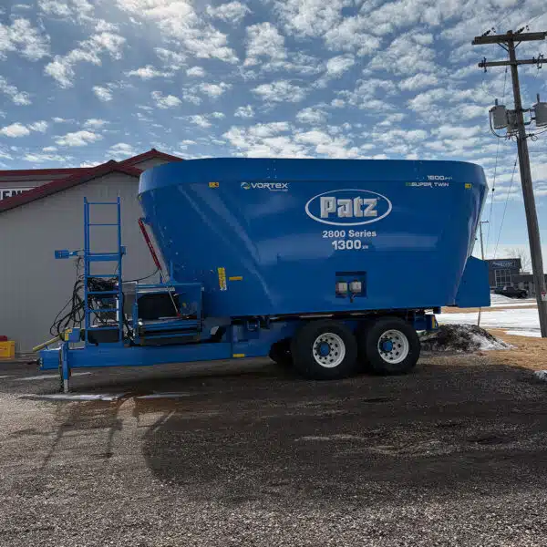 Used PATZ 2800 Series Trailer Super Twin Screw vertical TMR mixer.