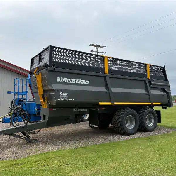 BearClaw 1850 silage trailer demo unit
