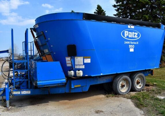 Used PATZ 950 Trailer Mixer for sale.